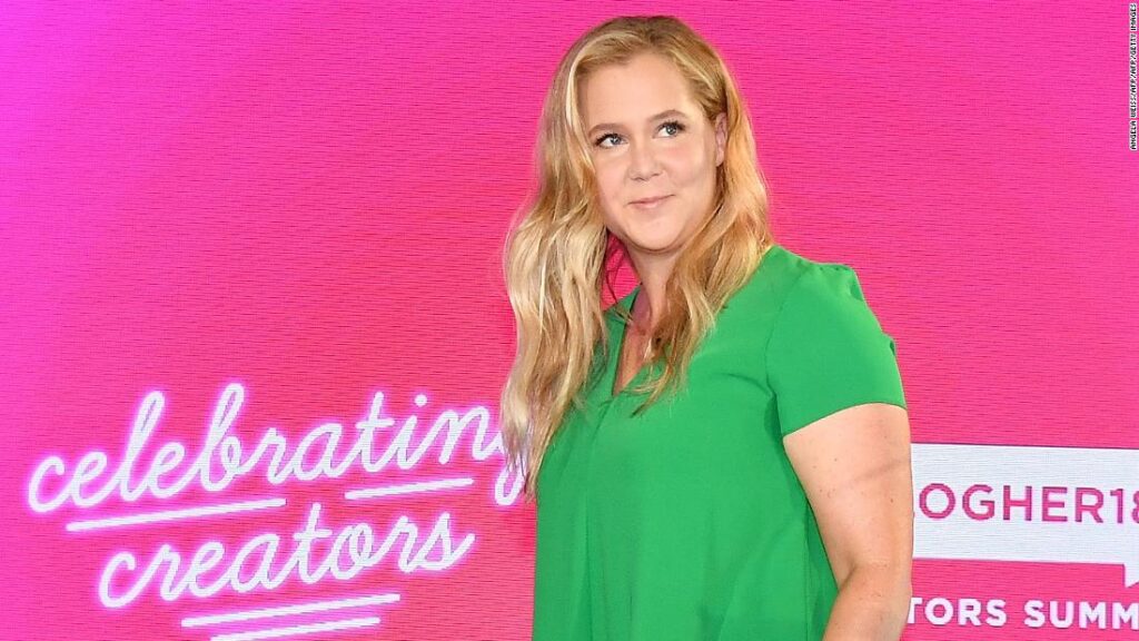 Amy Schumer desires Ukrainian President Volodymyr Zelensky to look on the Oscars