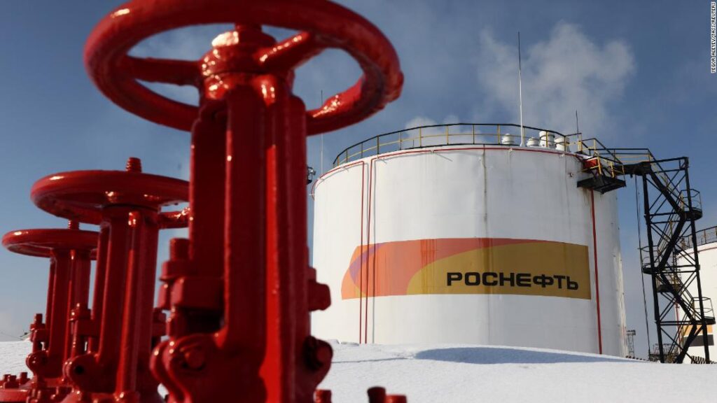 Oil value would hit 0 if West bans Russian imports, Moscow warns