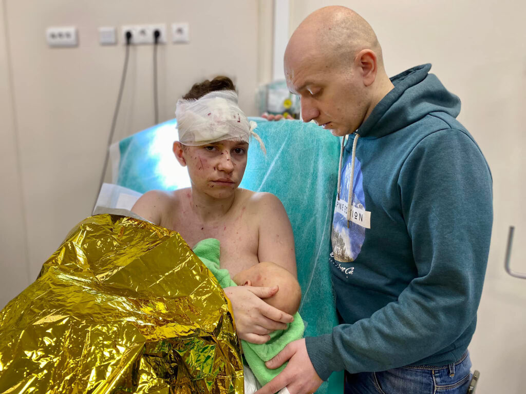 Mom shields child daughter from shelling, prevents her being harmed, Ukrainian hospital says