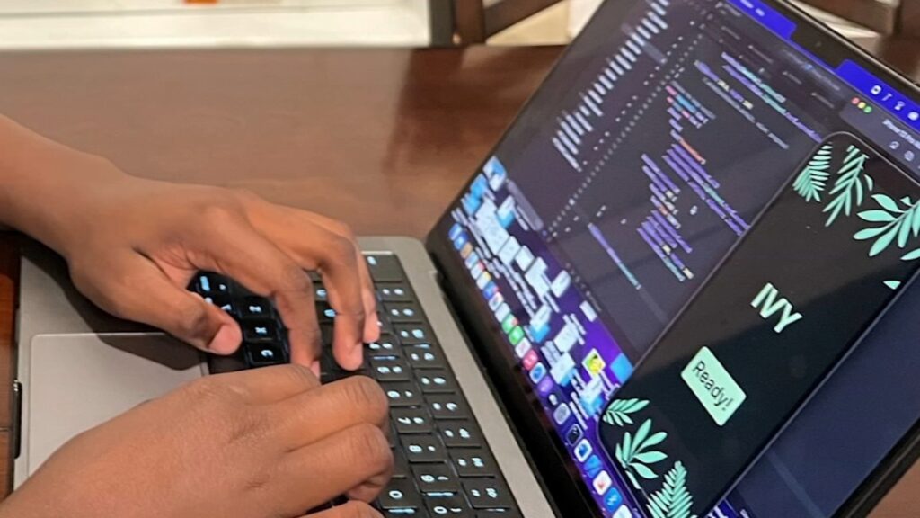 Houston scholar, Jones Mays II, wins Apple’s worldwide coding competitors