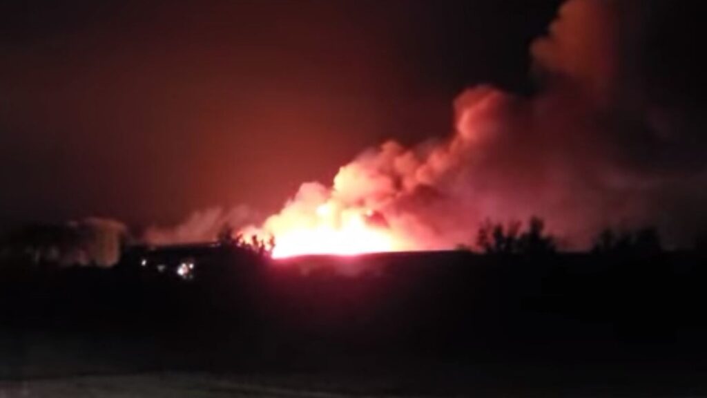 Fireplace kills tens of hundreds of chickens at farm in Wright County