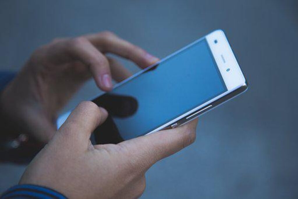 Xiaomi Mi 10 Professional Overview – Professionals and Cons