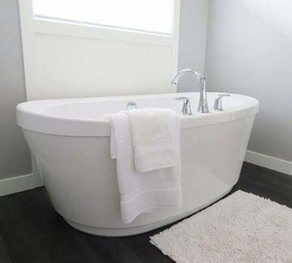 Tips on how to Repair a Leaky Bathtub Faucet