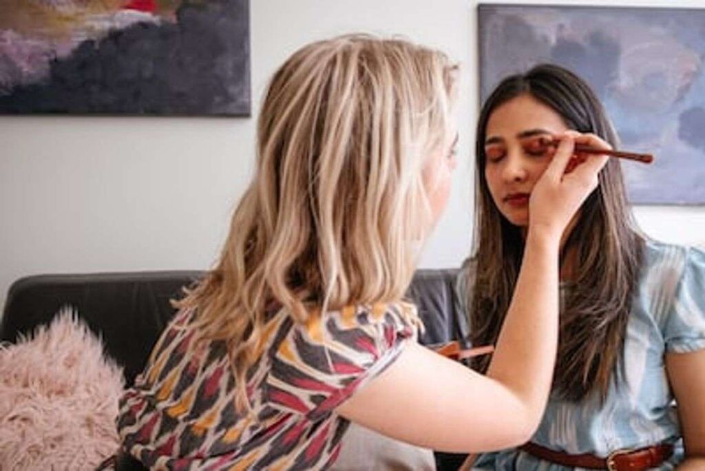 Make-up Tutorial – Easy methods to Make a Video