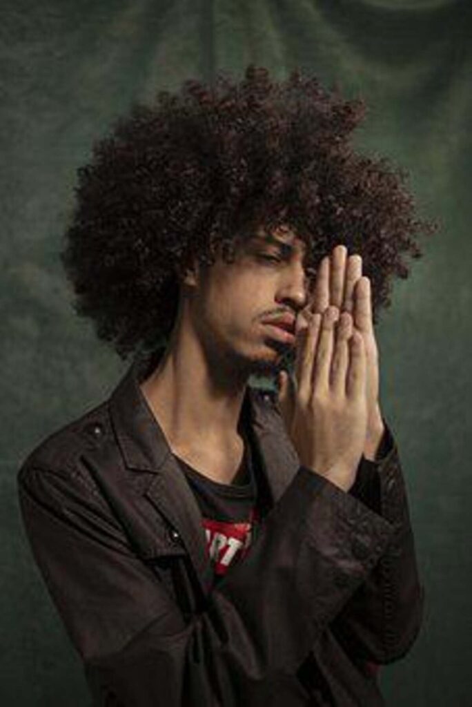 Information to Trendy and Punk Hairdos For Teens