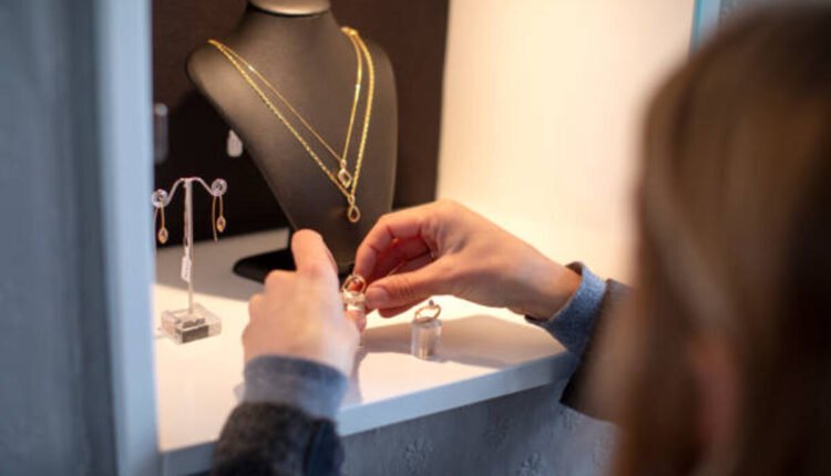 how to clean jewelry