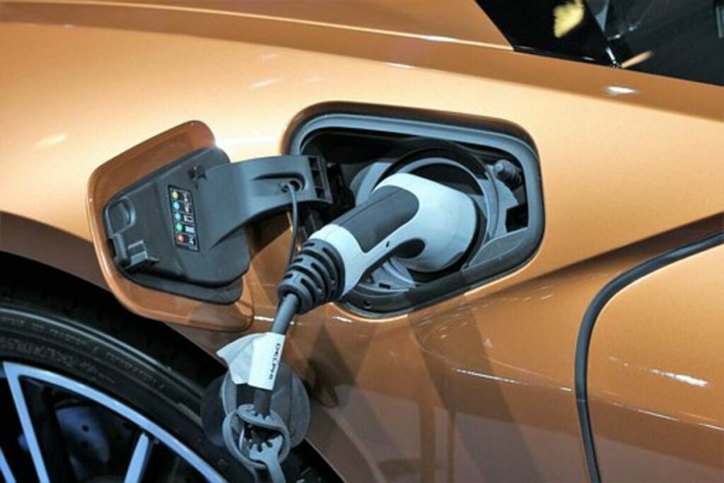 Information regarding Electric Cars – Their particular Safety and Popularity