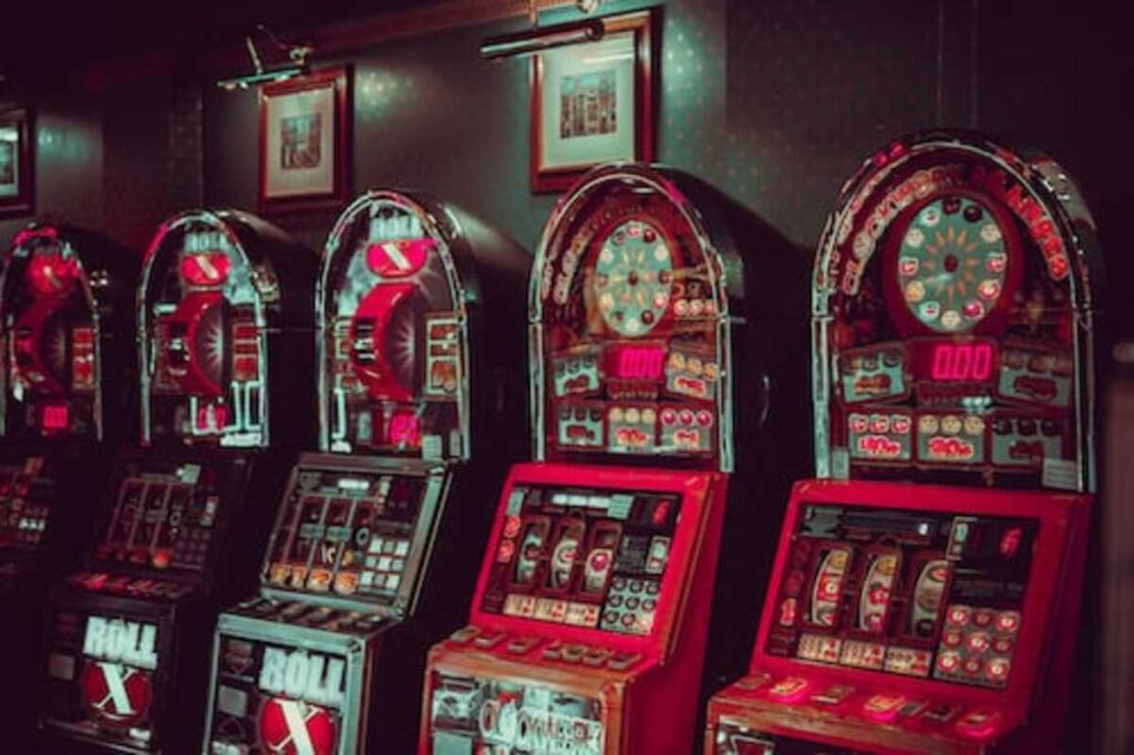 Enjoying Video Slot Machines As a Revenue stream – Online Gambling Sites
