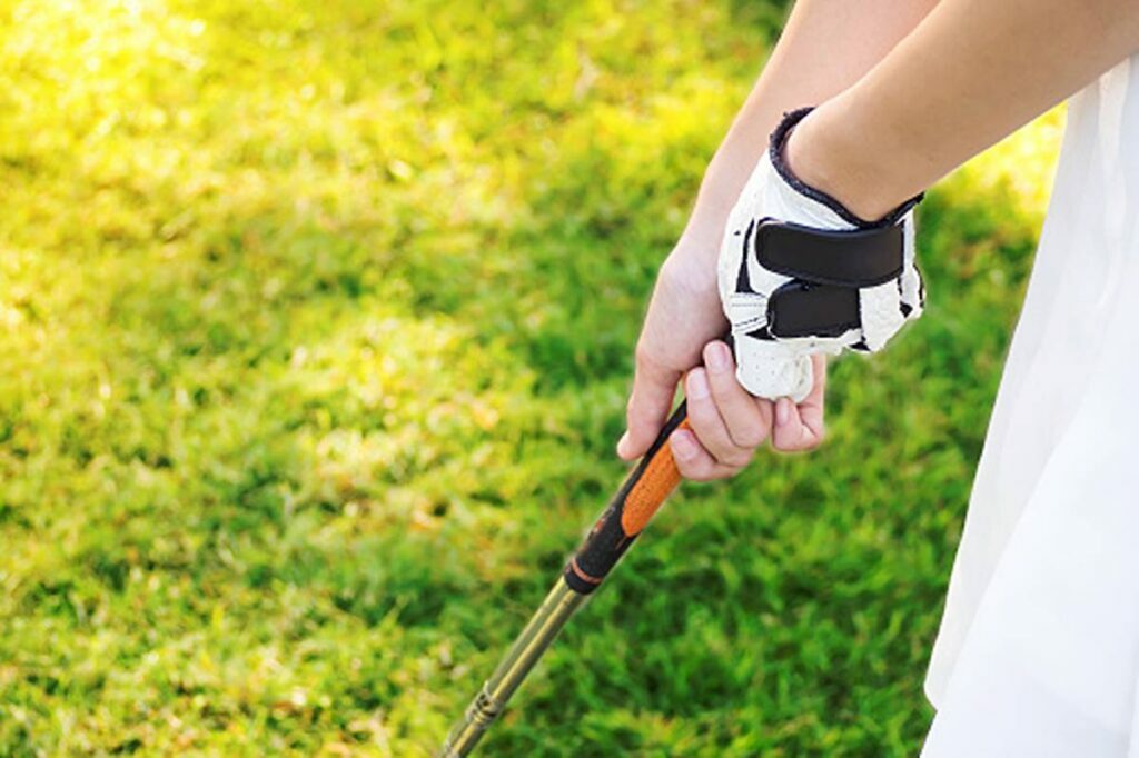 How you can Grip a Golf Club: On the web Golf Lesson