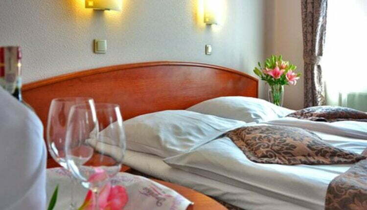 iris hotel