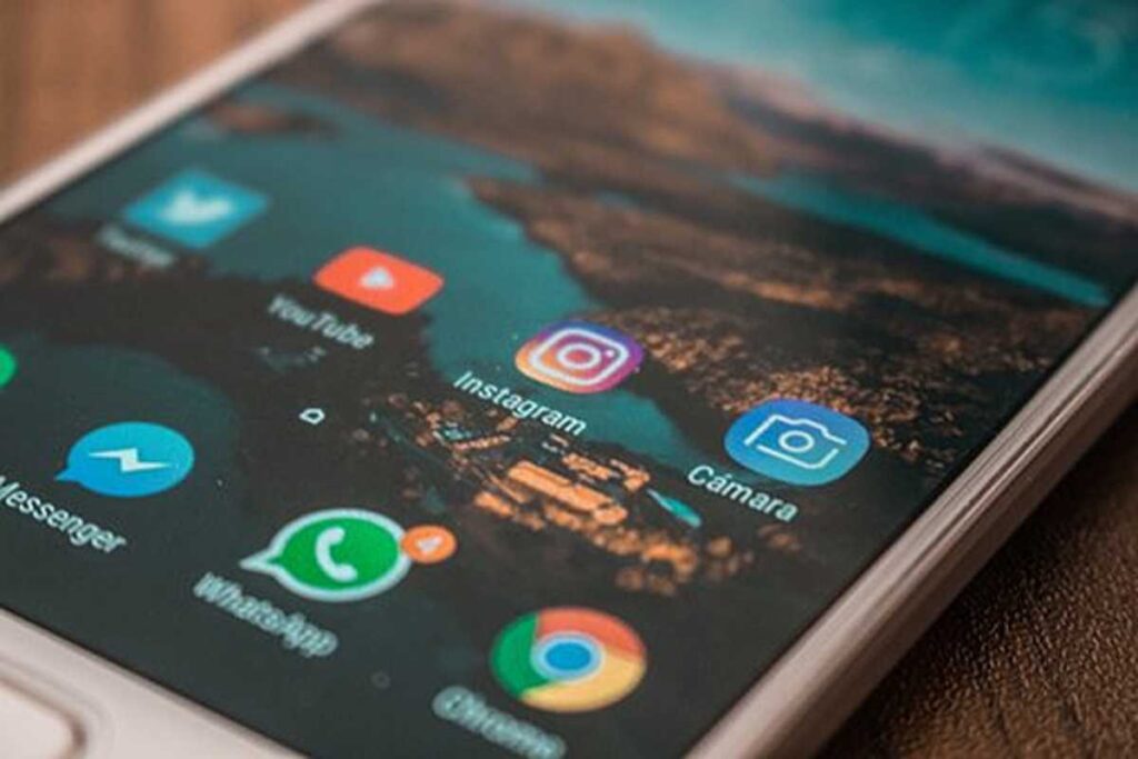 How to Record Phone Calls Using the Samsung Phone App