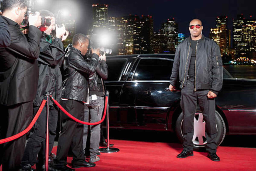How Can a General Person Hire a Bodyguard?