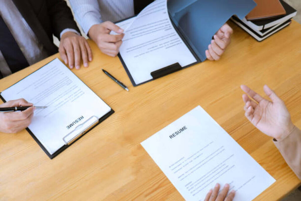 What Is the Role of an Internal Recruiter?