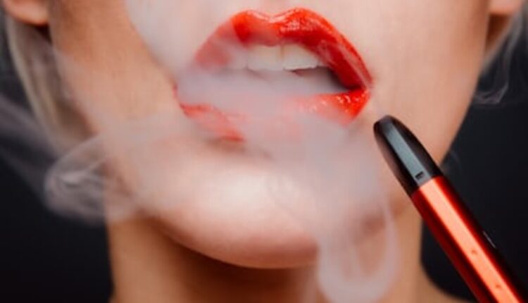 vapes