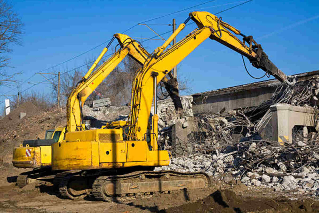 What Is a Demolitionist?